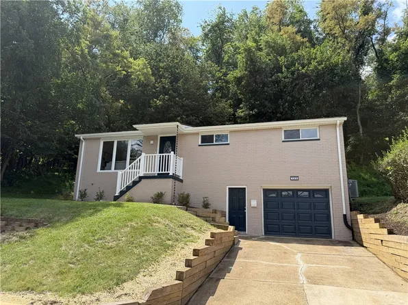 149 Eastminster Dr, Verona, PA 15147