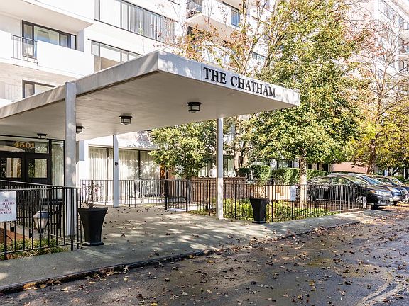 2nd image of 4501 Arlington Blvd APT 712