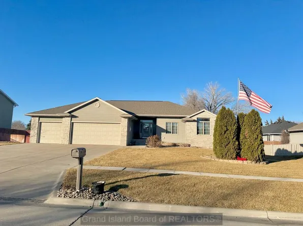 4220 Shanna St, Grand Island, NE 68803