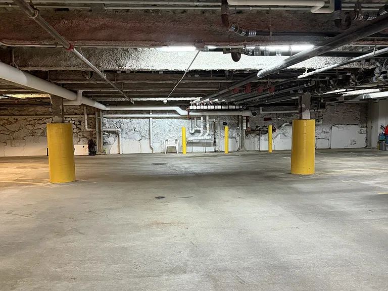 13 W Central St #3 — Photo 17