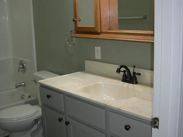 2041 Newport Ave — Photo 8