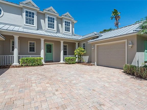 3rd image of 626 Manns Harbor Dr