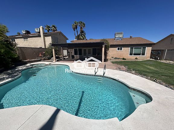 3rd image of 3969 Green Leaf Dr