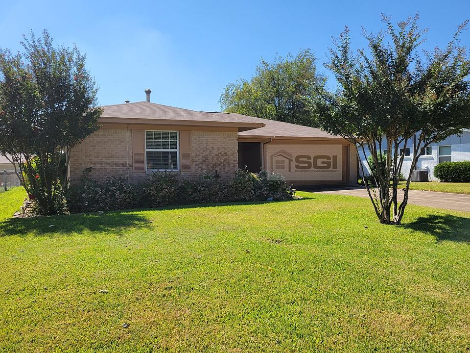 1st image of 523 Melrose Dr