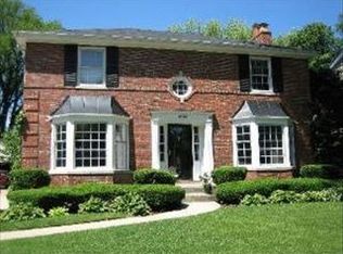 2132 Beechwood Ave, Wilmette, IL 60091