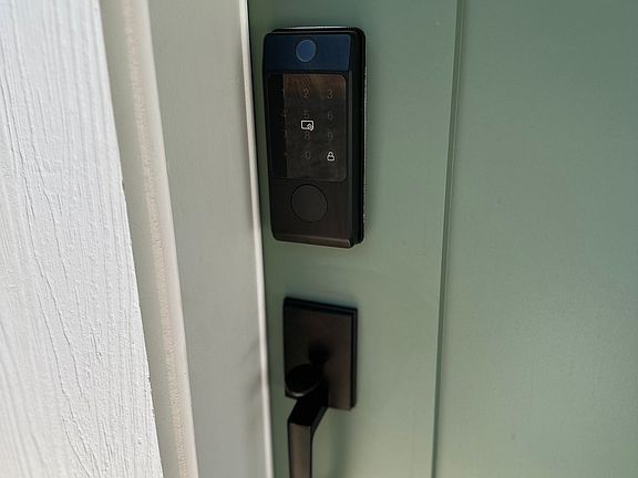 3rd image of 478 E Eaton Rd #1