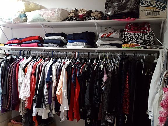 MB walk in closet