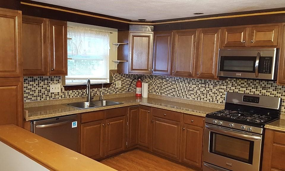 2nd image of 47 Acorn Dr Unit 47