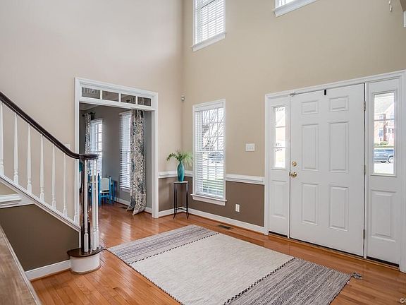 4th image of 5020 Sadler Place Ter