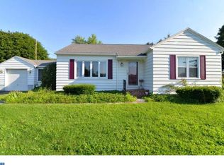 1412 Bunting St, Pottsville, PA 17901