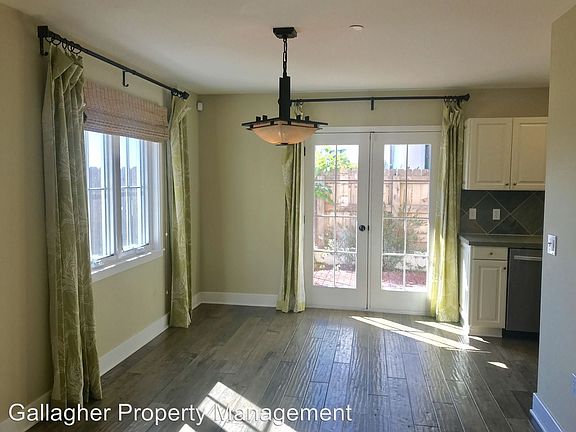 5th image of 601 E Micheltorena St Unit 101