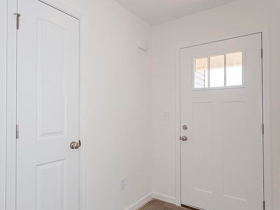 2nd image of 223 Kahlen Ct