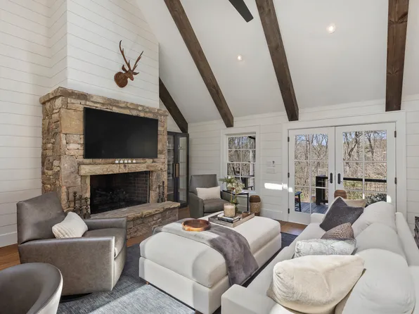125 Harris Dr, Highlands, NC 28741