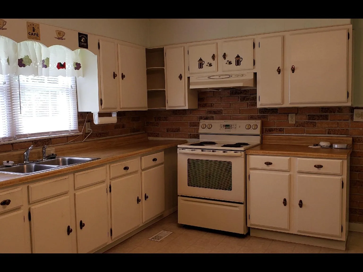 4 bed, 1450 sqft, $2,000 — Photo 3