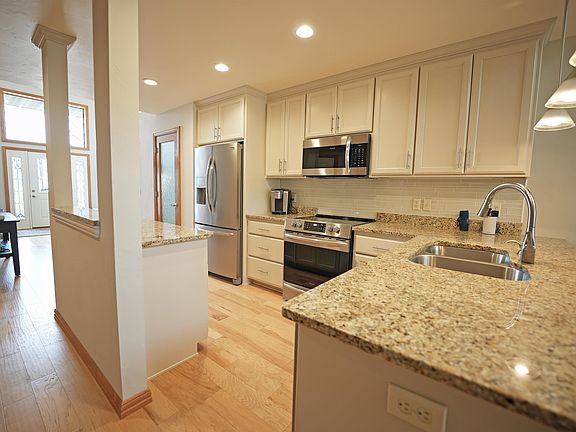 5th image of 1064 Coronado Ct