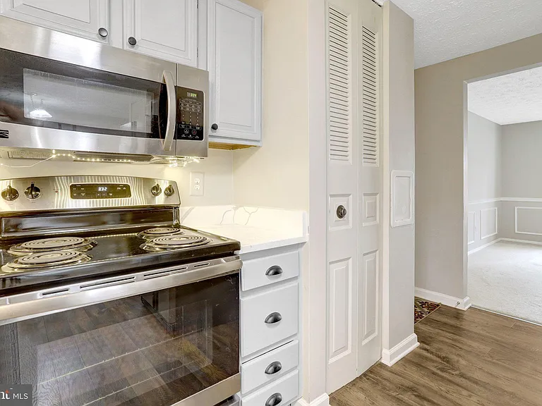 3381 Monarch Ln — Photo 18