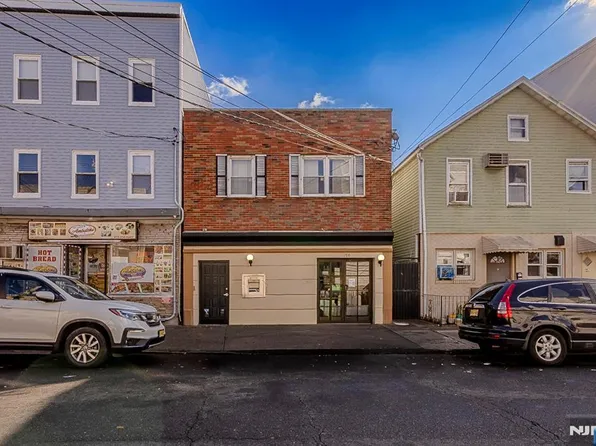 198 Jefferson St, Newark, NJ 07105