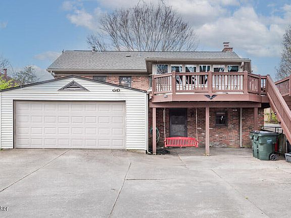 4th image of 3003 Pelham Ct