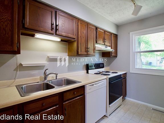 4th image of 3740 Gayle Ave