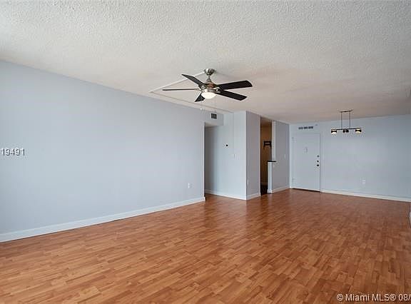 4th image of 2780 NE 183rd St APT 1112