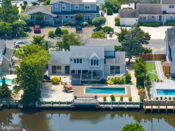 24 Beacon Dr, Long Beach Township, NJ 08008