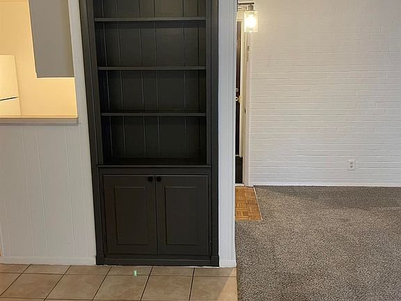 5th image of 1923 Sutton Ave #104