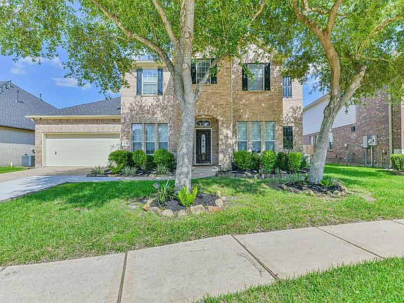 3rd image of 2425 Harbor Chase Dr