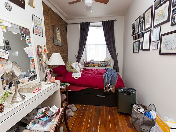 5th image of 1608 Lexington Ave #2R