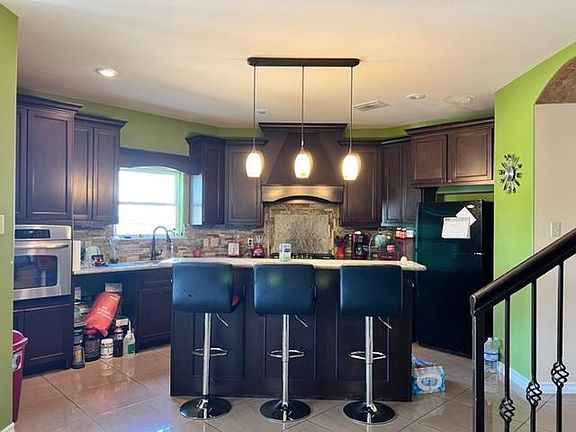 5th image of 139 Nuevo Leon Dr