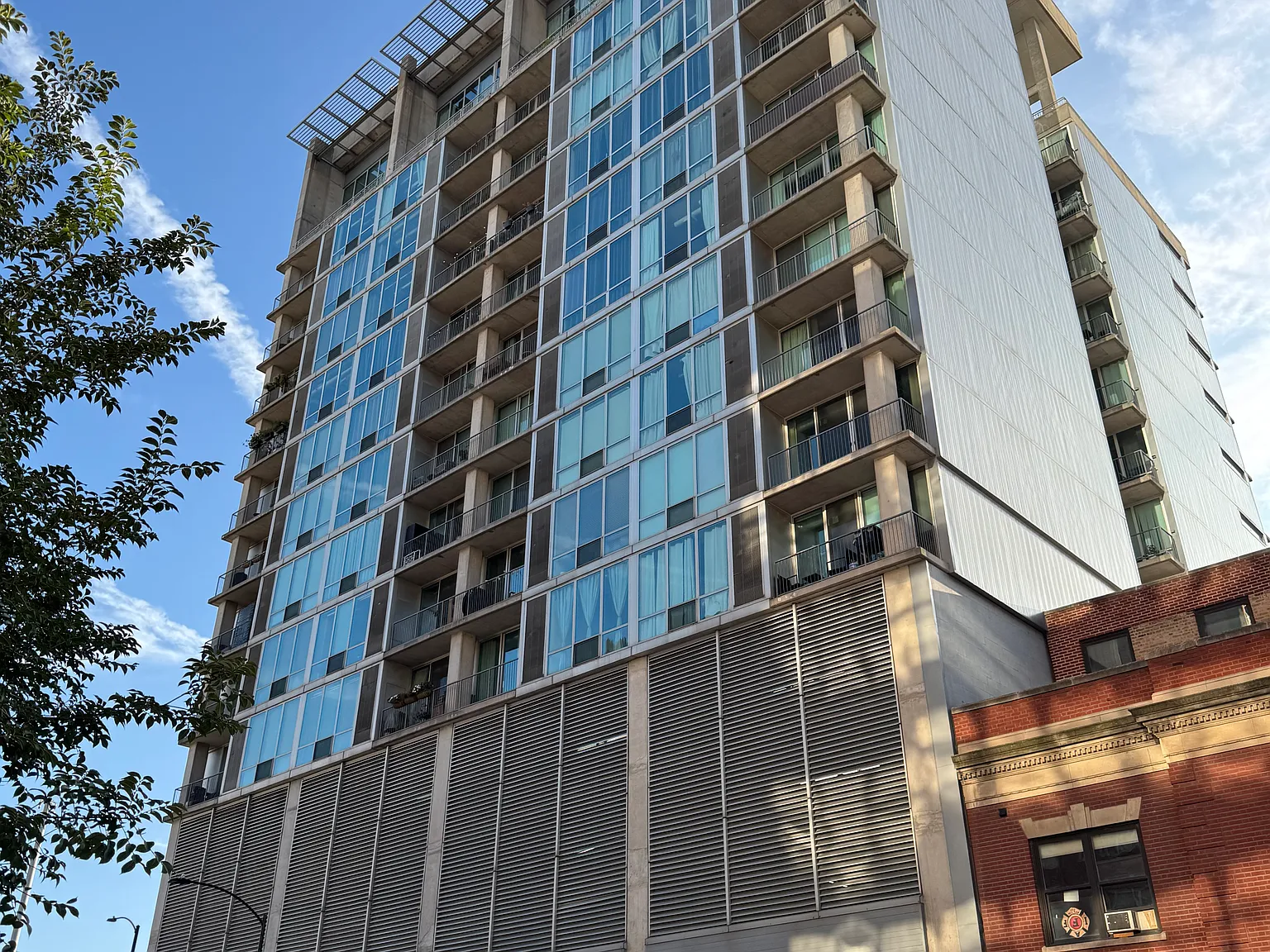 2 bed, 1200 sqft, $3,400 — Photo 2