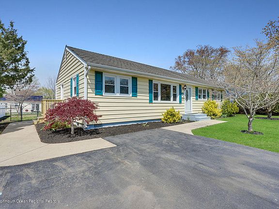 2nd image of 198 Carol Dr