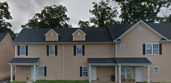 1st image of 1729 Bob White Ln SE