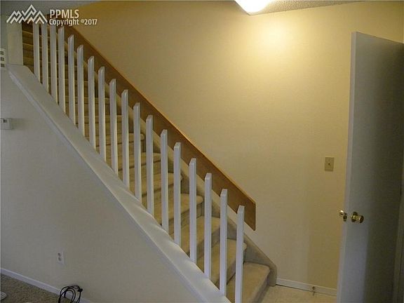 Tile Entry*Coat Closet