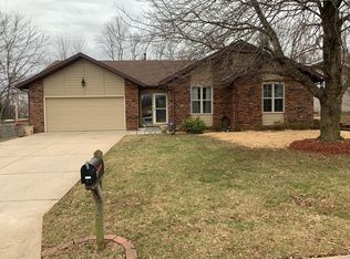 1152 E High Point St, Springfield, MO 65810