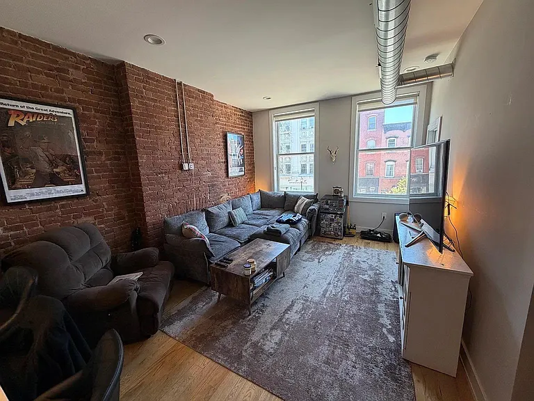 419 Washington St #2 — Photo 7