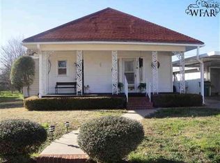 207 S Harston St, Henrietta, TX 76365