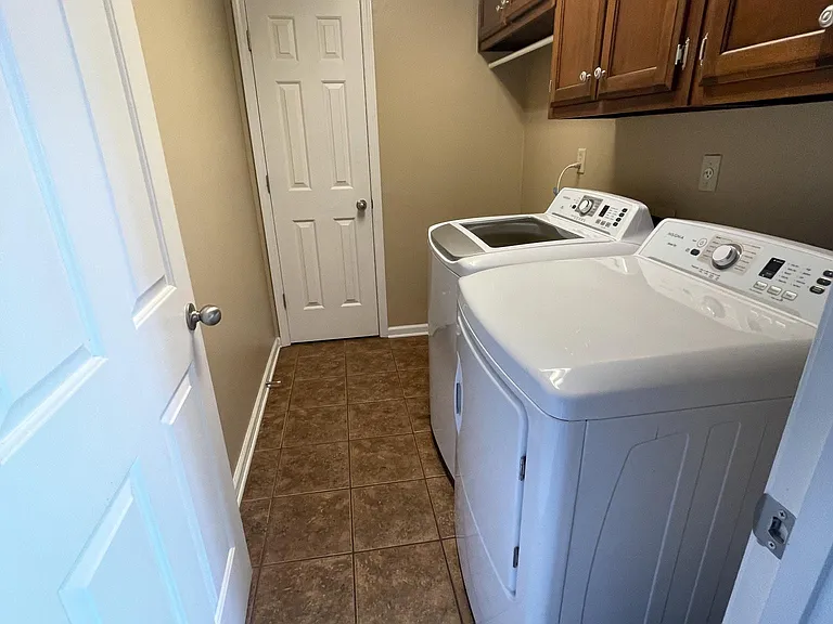 361 Wolf Lair Cv — Photo 13