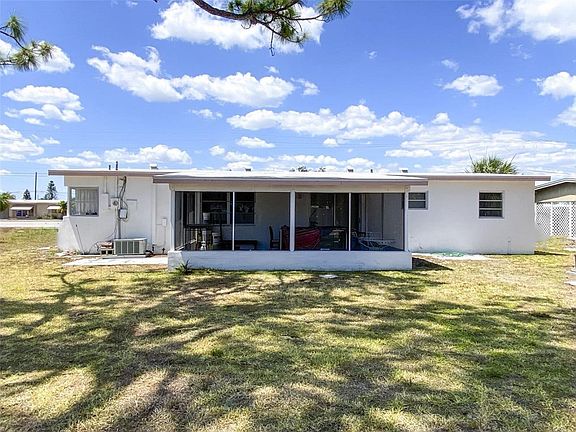 3rd image of 22239 Midway Blvd