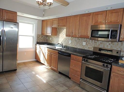 2nd image of 15 Weld Ave #2