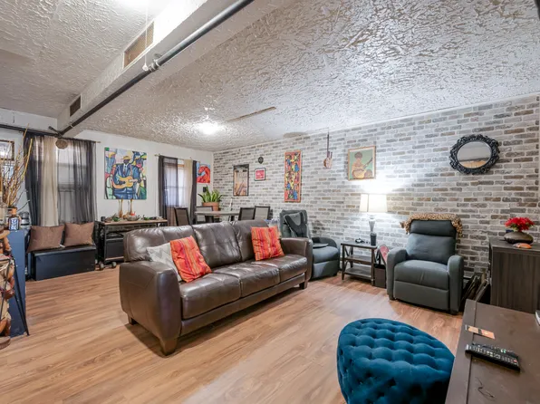 3617 Laconia Avenue image 26 of 46