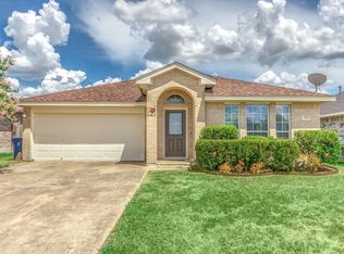 135 Wilderness Trl, Elgin, TX 78621