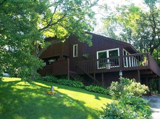 5496 Schuman Rd, Cross Plains, WI 53528