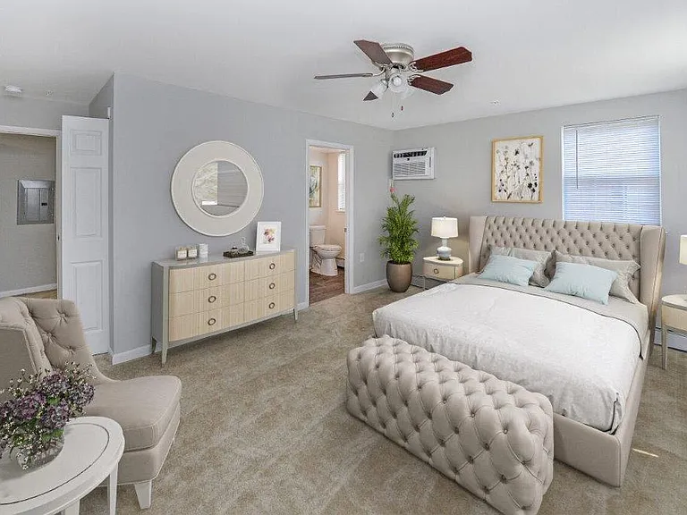 Woodacres Apartment Homes — Photo 10