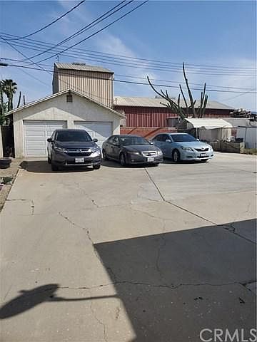 2nd image of 1470 Riverside Ave