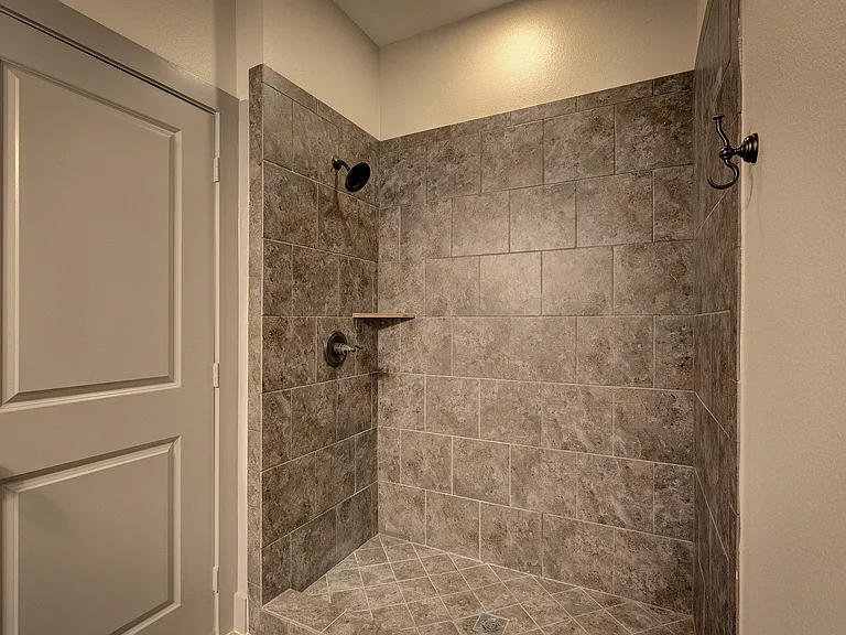 604 Maple St #2 — Photo 7