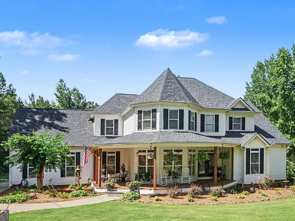 385 Primrose Ln, Pendergrass, GA 30567