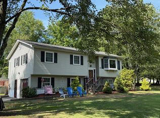 200 Cardinal Dr, Montgomery, NY