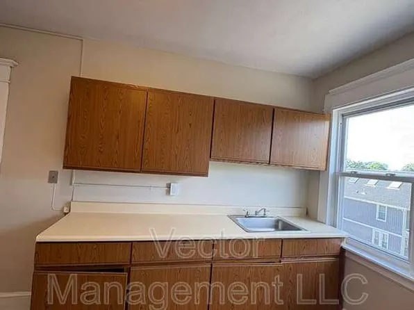173 Elm St, West Haven, CT