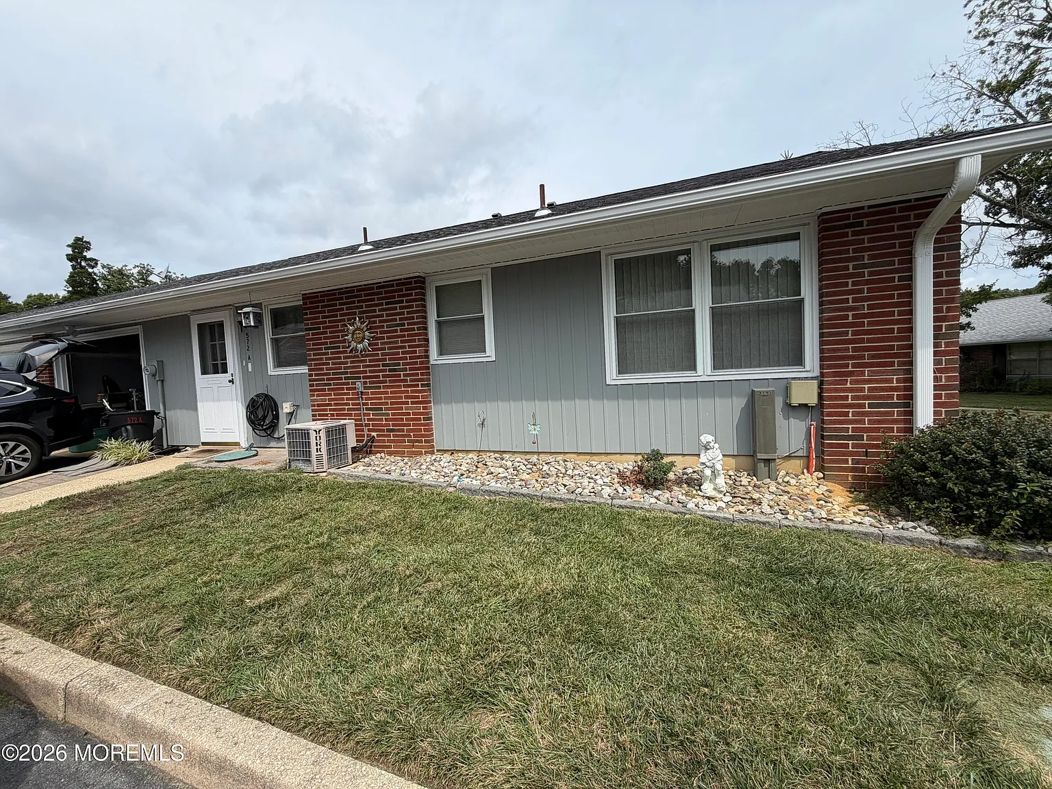 2 bed, 982 sqft, $2,000 — Photo 4