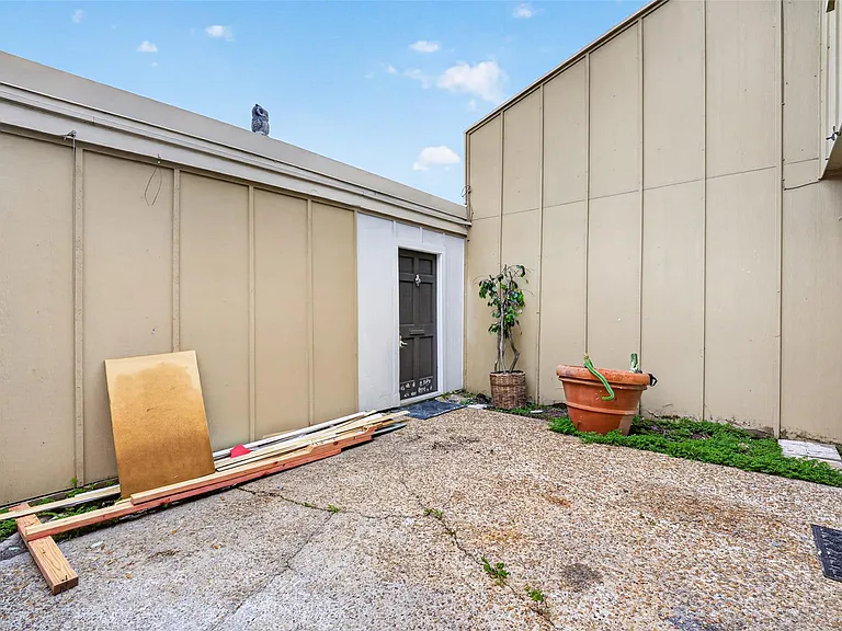 2340 Woodland Park Dr #113 — Photo 41